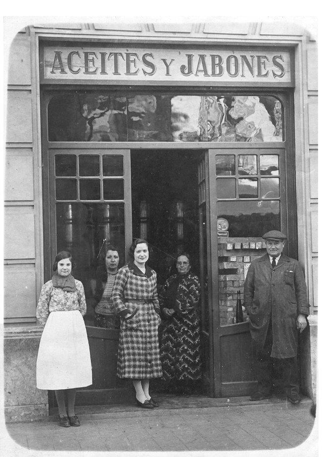 Olis i Sabons, Barcelona 1930